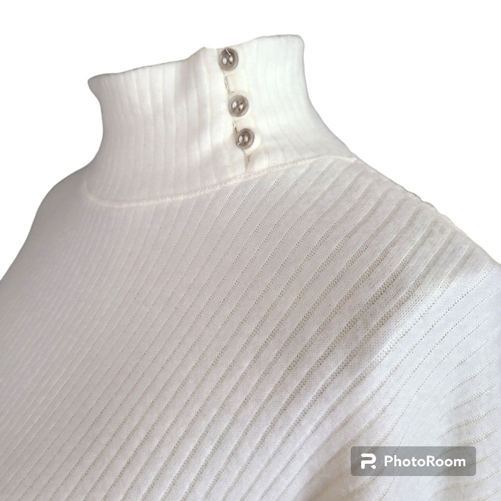 Project Social T Size Small White Oversized Button Mockneck Cropped Sweater NWT - Picture 5 of 11